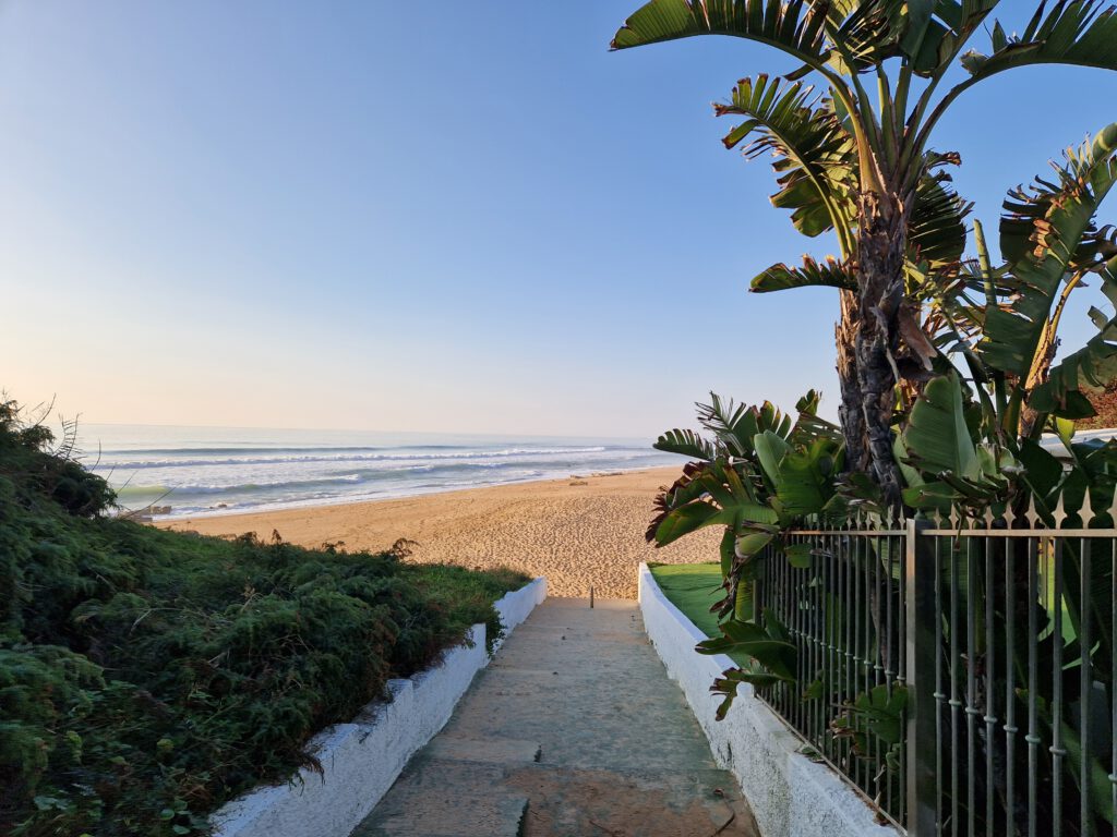 Weg zum Strand in Roche
